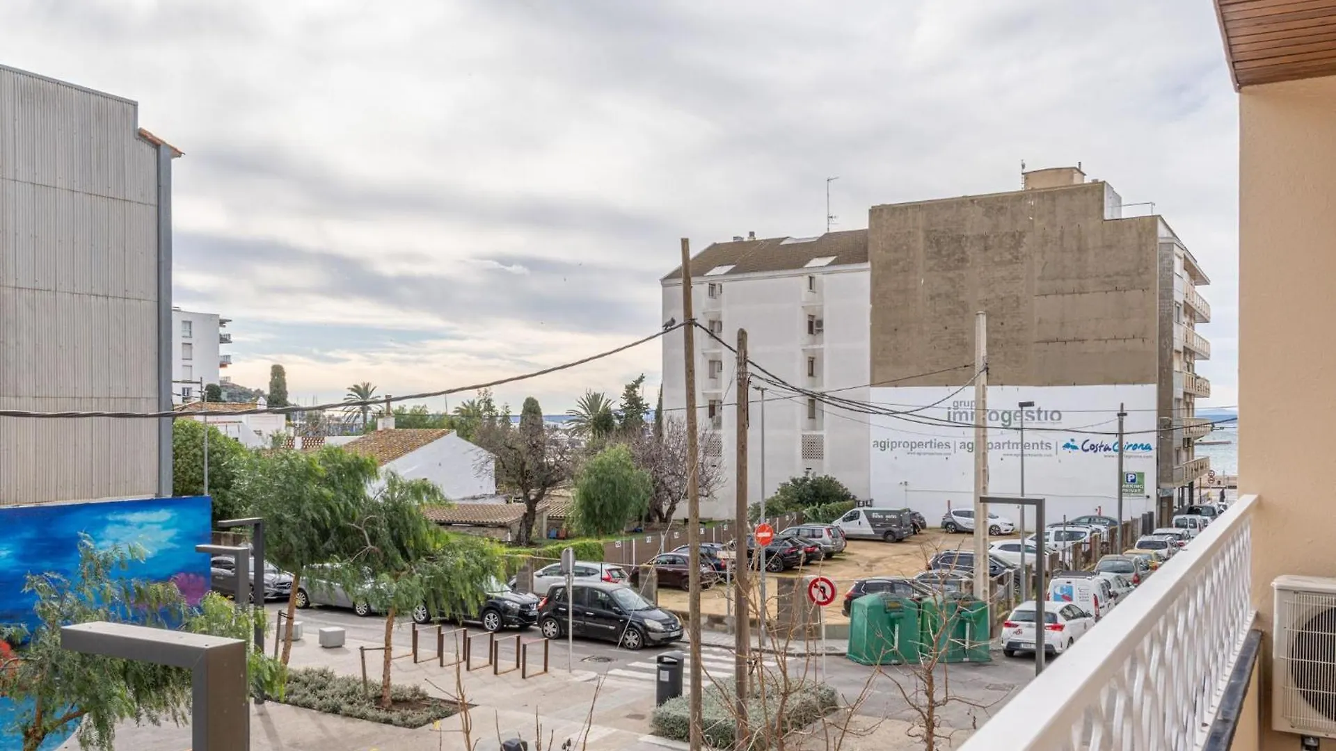 Milenial Immo Llotja Apartamento A 100 Mts De La Playa De Roses 0*,  Spanyolország